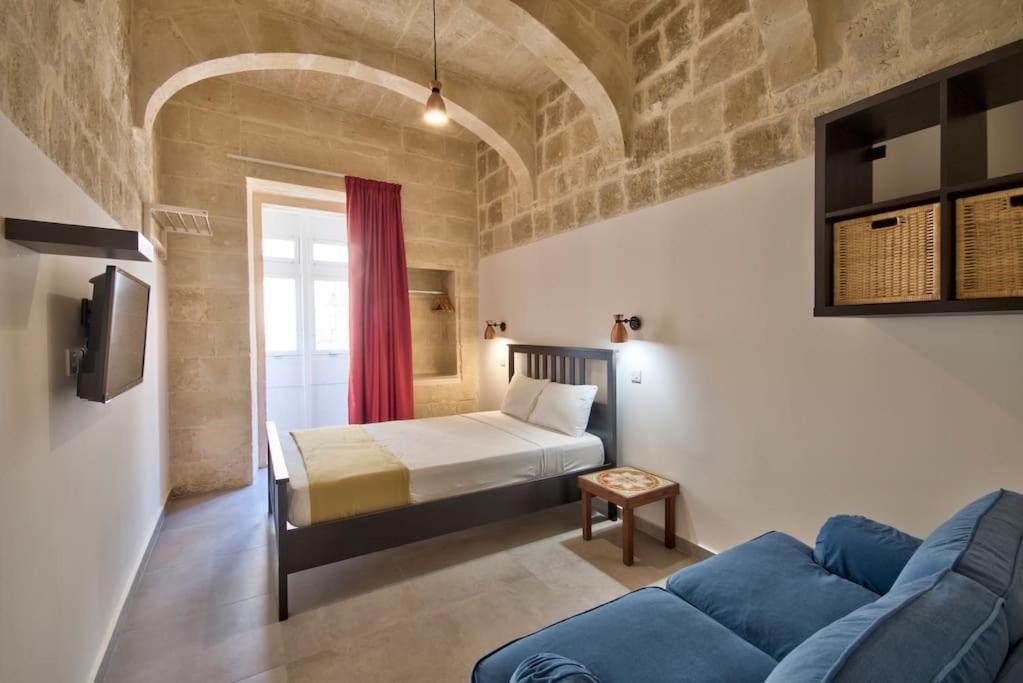 Vallettastay Old Lodge Apartment 1 Ngoại thất bức ảnh
